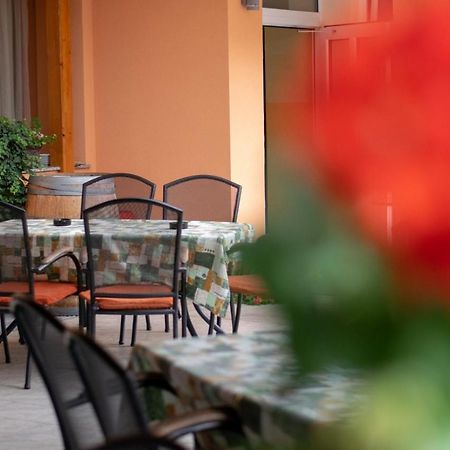 Hotel Hisa Izabela Muta Zewnętrze zdjęcie