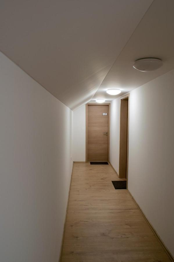 Hotel Hisa Izabela Muta Zewnętrze zdjęcie