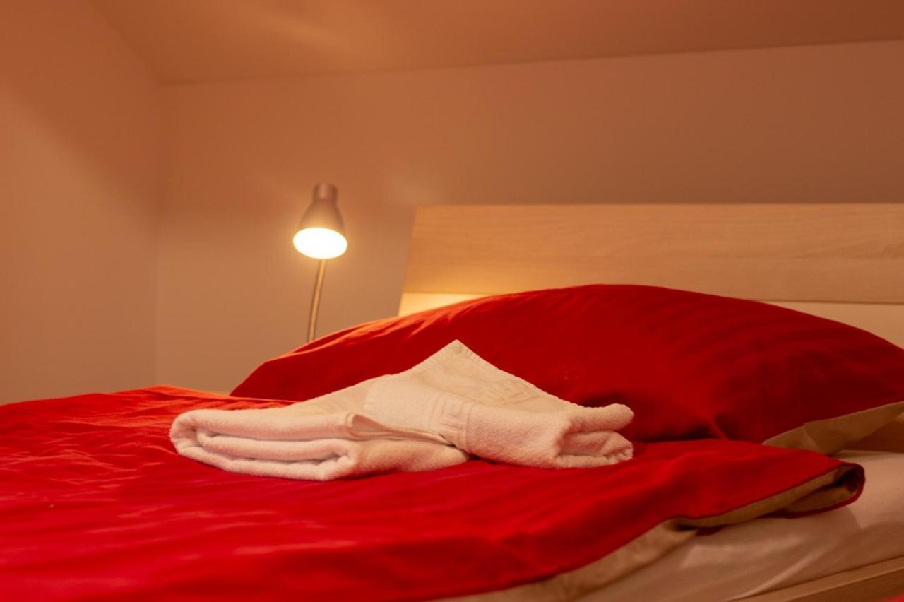 Hotel Hisa Izabela Muta Zewnętrze zdjęcie