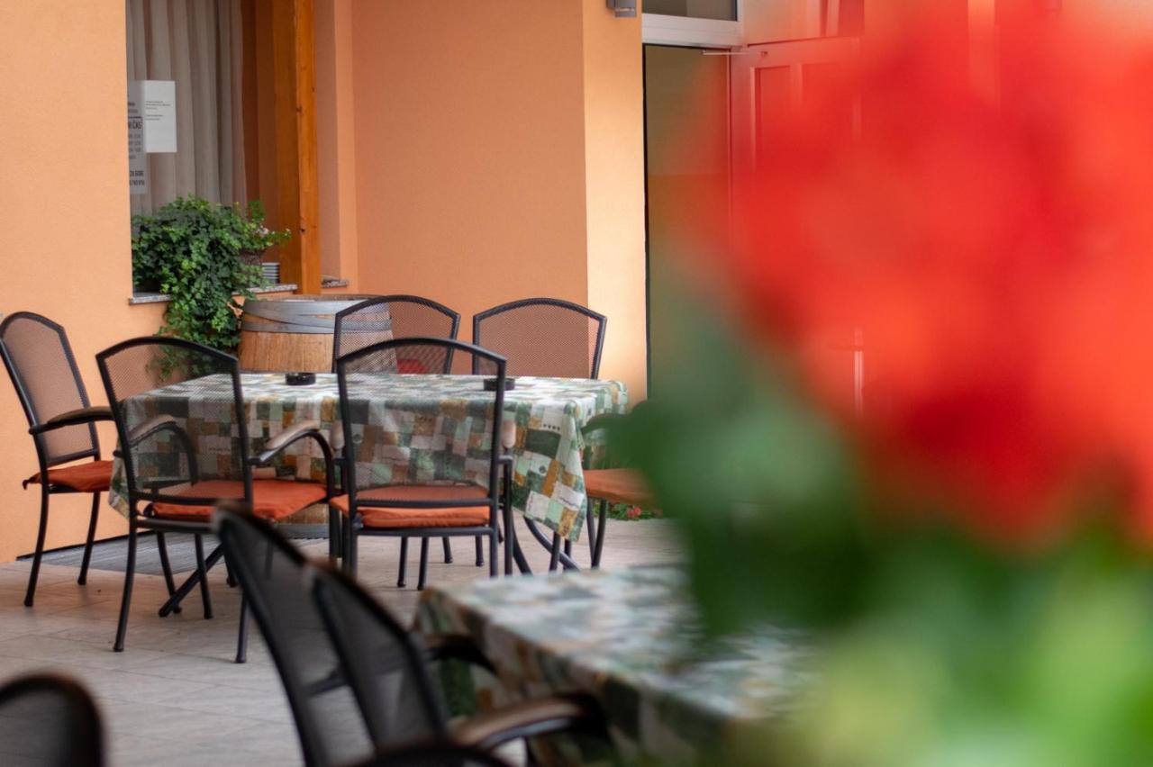 Hotel Hisa Izabela Muta Zewnętrze zdjęcie